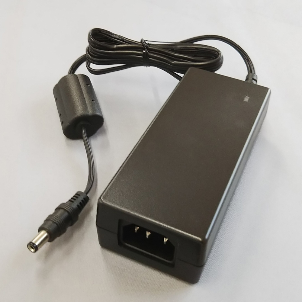 ACアダプター 12V5A 60W アース棒付3ピン 6A-601DB12-3