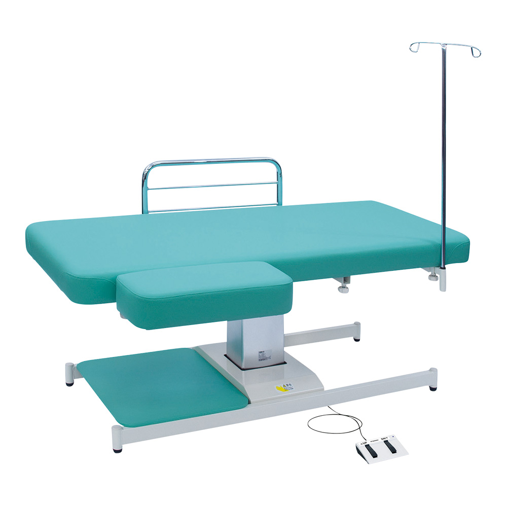 電動小児用処置ベッド　550×1400×450～850 スカイブルー